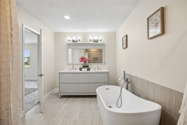 1600 Hartford Drive, Carrollton, TX 75007
