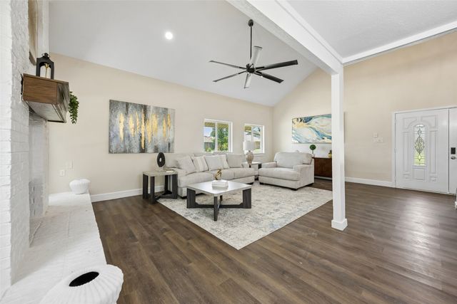 1600 Hartford Drive, Carrollton, TX 75007