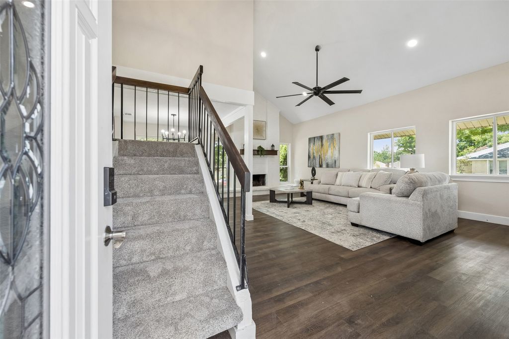 1600 Hartford Drive, Carrollton, TX 75007