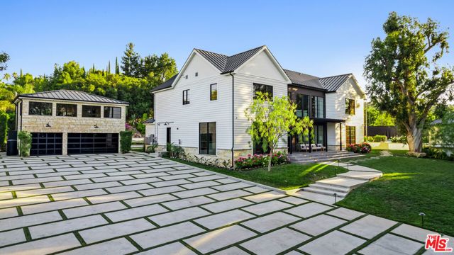 18762 Wells Drive, Tarzana (los Angeles), CA 91356