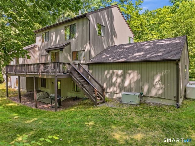 6 Douglas Lane, New Fairfield, CT 06812