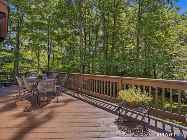 6 Douglas Lane, New Fairfield, CT 06812