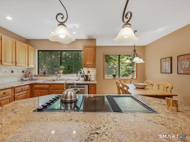6 Douglas Lane, New Fairfield, CT 06812
