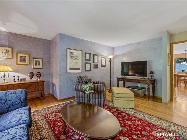 6 Douglas Lane, New Fairfield, CT 06812
