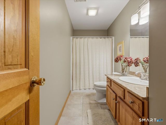 6 Douglas Lane, New Fairfield, CT 06812