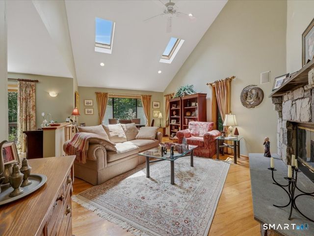 6 Douglas Lane, New Fairfield, CT 06812