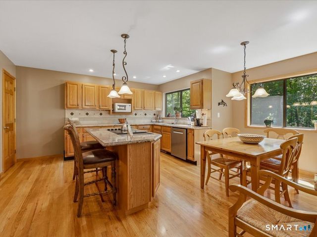 6 Douglas Lane, New Fairfield, CT 06812