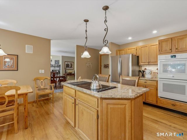 6 Douglas Lane, New Fairfield, CT 06812