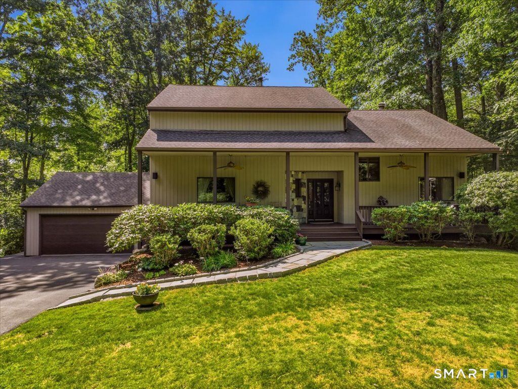 6 Douglas Lane, New Fairfield, CT 06812
