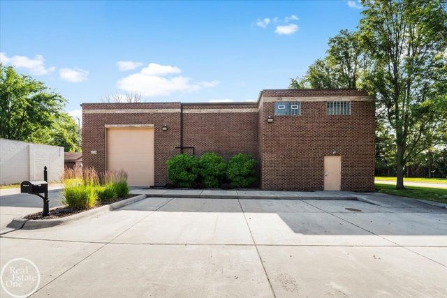32230 Garfield Road, Fraser, MI 48026