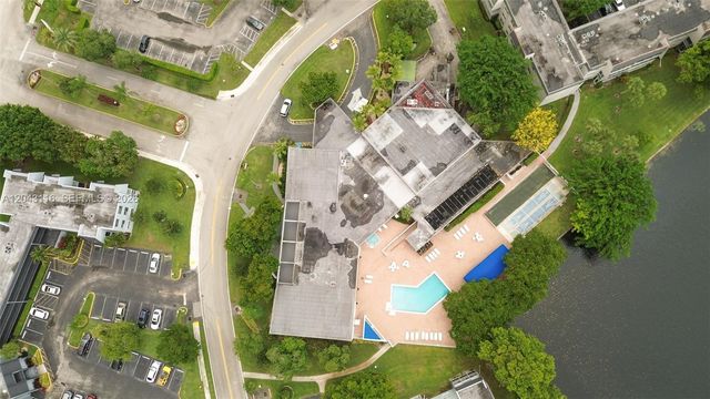 9360 Lime Bay Boulevard 202, Tamarac, FL 33321