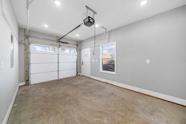 50 DEER PATH DR, Adamsville, TN 38310