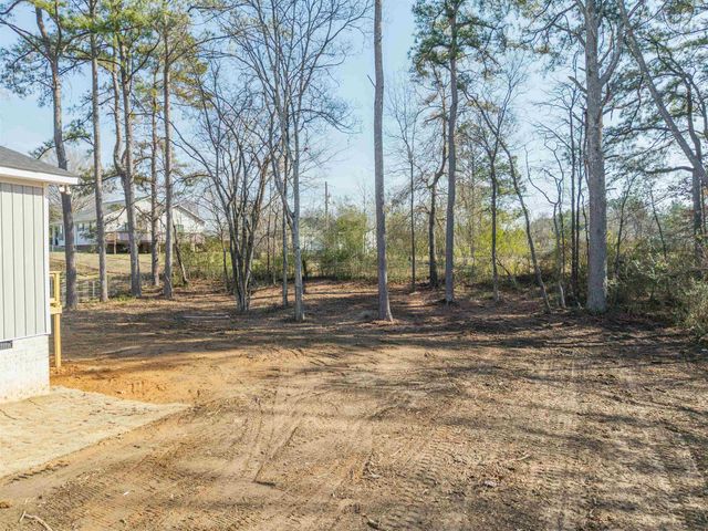 50 DEER PATH DR, Adamsville, TN 38310