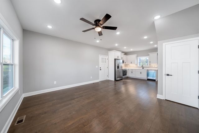 50 DEER PATH DR, Adamsville, TN 38310