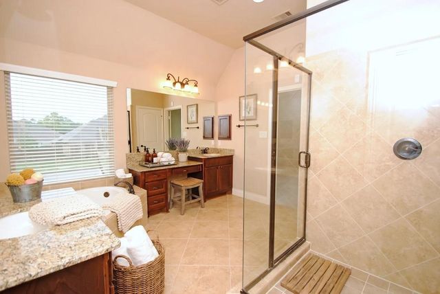 13615 Becket Bluff Court, Pearland, TX 77584