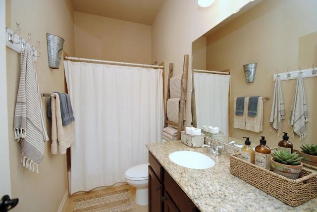 13615 Becket Bluff Court, Pearland, TX 77584