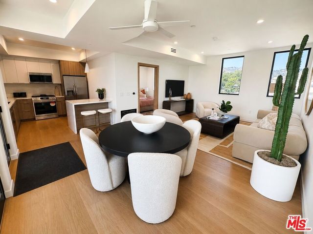 1257 N Detroit Street 401, West Hollywood, CA 90046