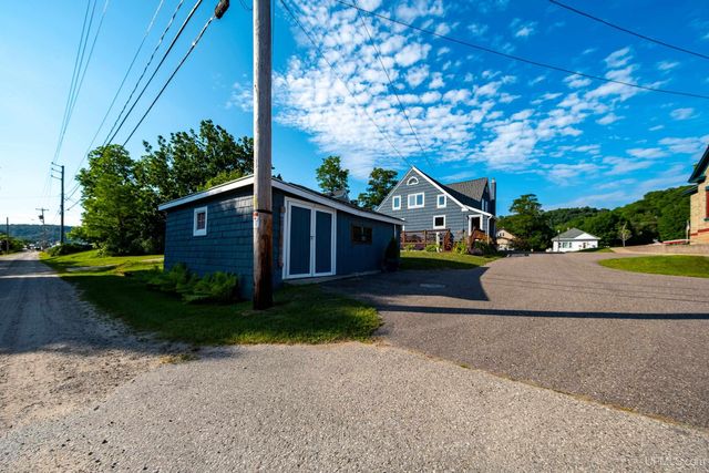 212 W Munising Avenue, Munising, MI 49862