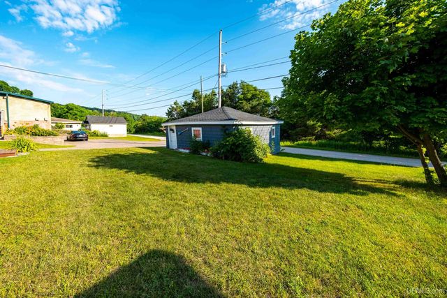 212 W Munising Avenue, Munising, MI 49862