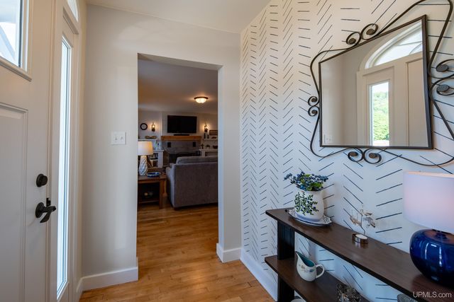 212 W Munising Avenue, Munising, MI 49862