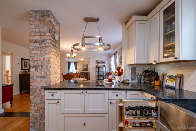 212 W Munising Avenue, Munising, MI 49862