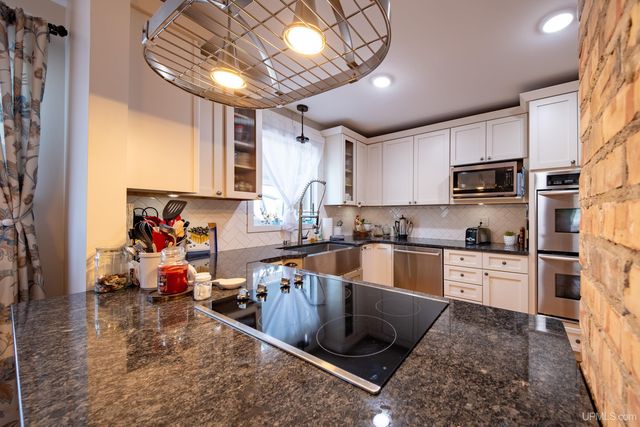 212 W Munising Avenue, Munising, MI 49862