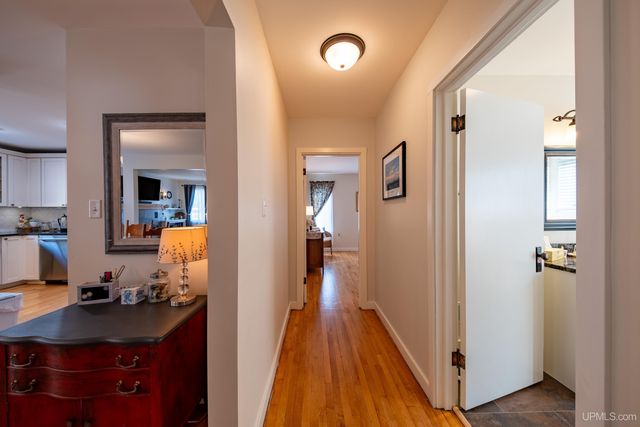 212 W Munising Avenue, Munising, MI 49862