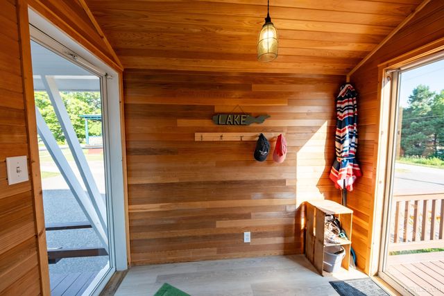 212 W Munising Avenue, Munising, MI 49862