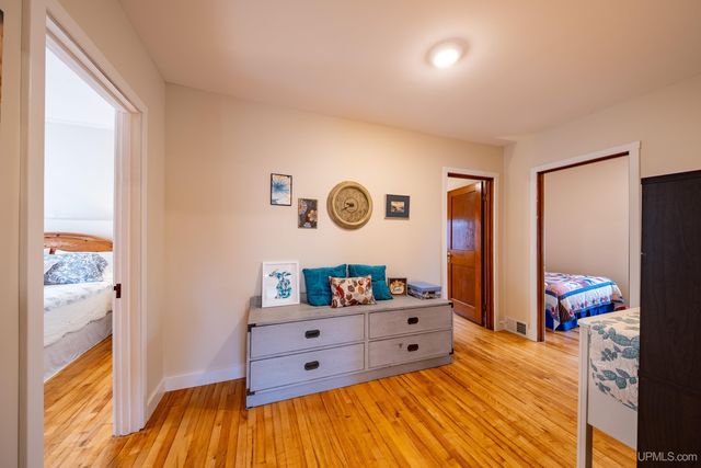 212 W Munising Avenue, Munising, MI 49862