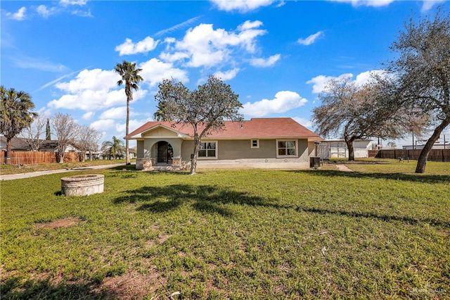 318 E 2nd Avenue, Elsa, TX 78543