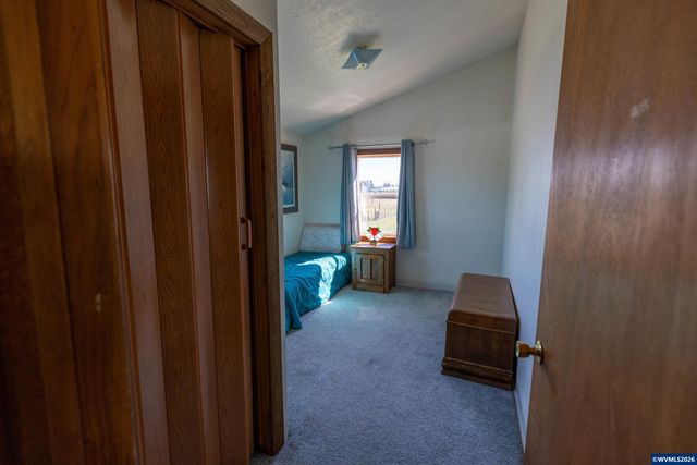 5686 Waconda Dr NE, Salem, OR 97305