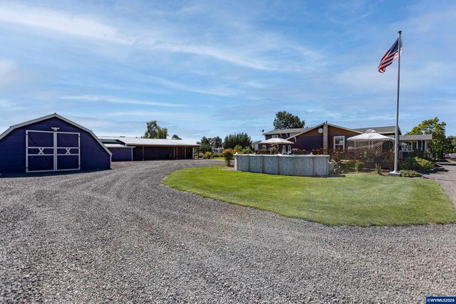 5686 Waconda Dr NE, Salem, OR 97305