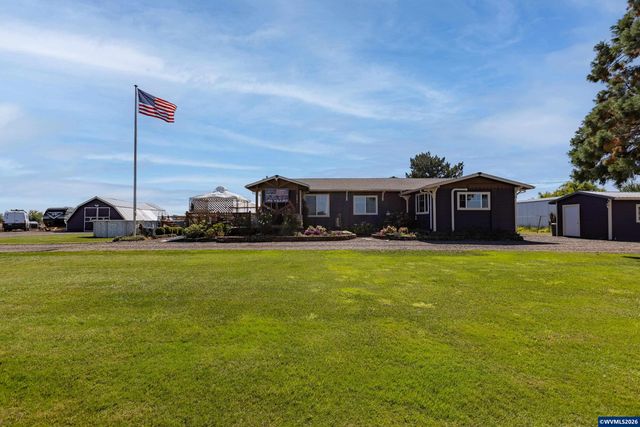 5686 Waconda Dr NE, Salem, OR 97305