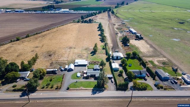 5686 Waconda Dr NE, Salem, OR 97305