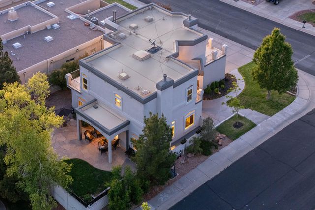 10032 Bridgepointe Court NE, Albuquerque, NM 87111