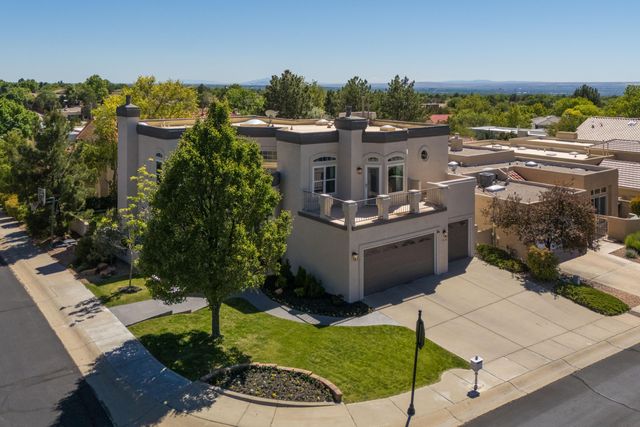 10032 Bridgepointe Court NE, Albuquerque, NM 87111