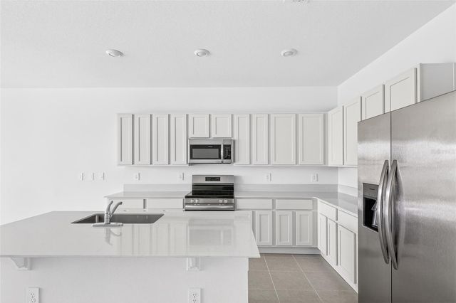 391 SOL VISTA DRIVE, Dundee, FL 33838