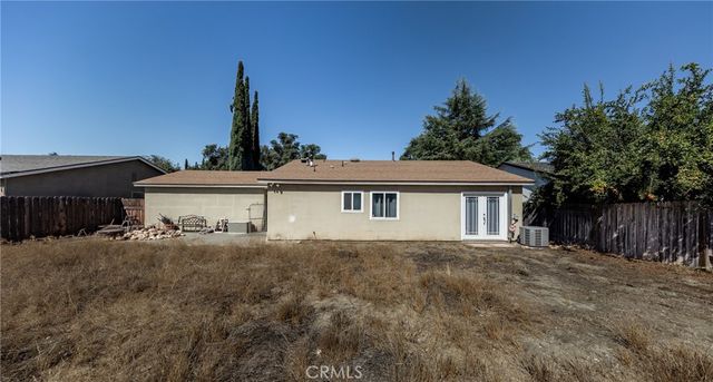 870 Falcon Lane, Redlands, CA 92374