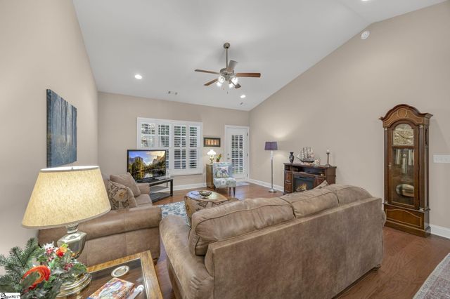 65 Hillsborough Drive, Anderson, SC 29621