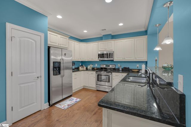 65 Hillsborough Drive, Anderson, SC 29621