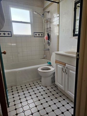 5008 N Calispel St, Spokane, WA 99208