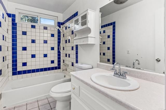 1105 Via Prado, Fallbrook, CA 92028