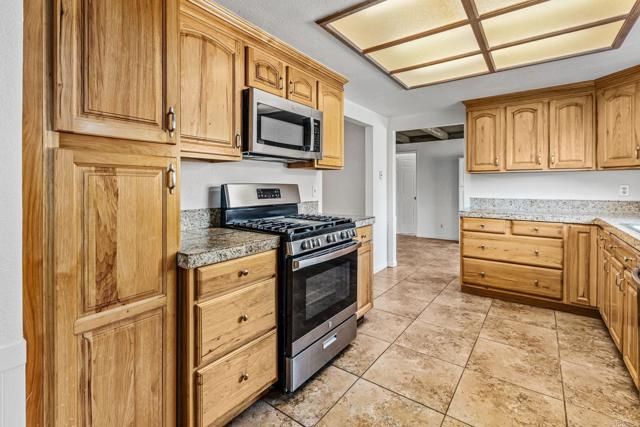 1105 Via Prado, Fallbrook, CA 92028