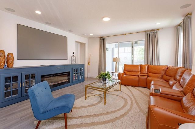 1231 FOLTZ LOOP, Oakland, FL 34787