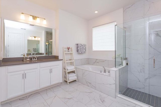 1231 FOLTZ LOOP, Oakland, FL 34787