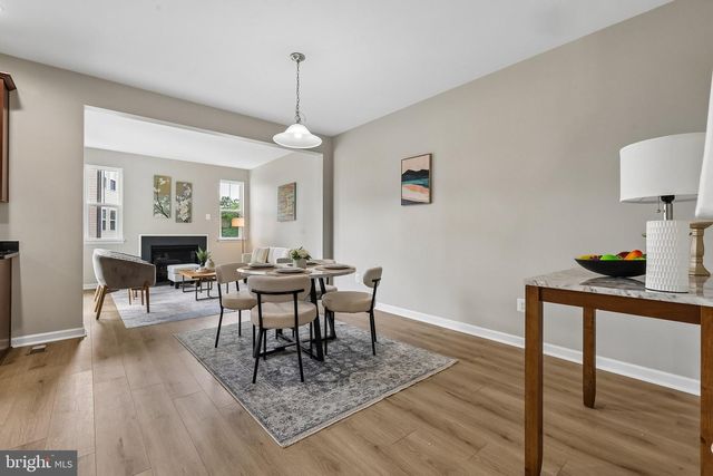 5 COULTER LN, Stafford, VA 22554