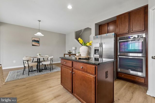 5 COULTER LN, Stafford, VA 22554