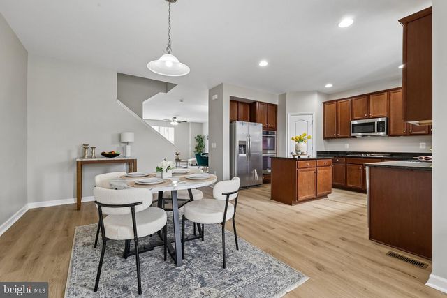 5 COULTER LN, Stafford, VA 22554