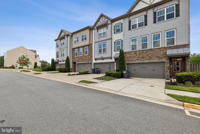 5 COULTER LN, Stafford, VA 22554