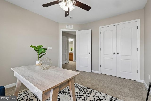 5 COULTER LN, Stafford, VA 22554